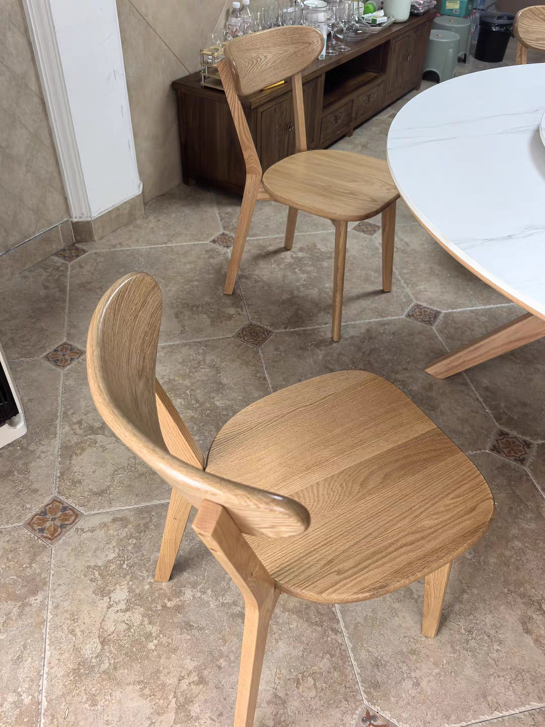 Oak and walnut color arc-shaped dining chair YS26031001