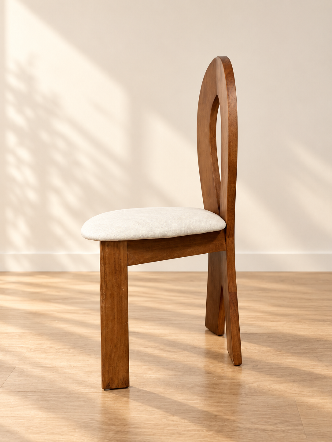 Y222 Cream Fabric Dining Chair