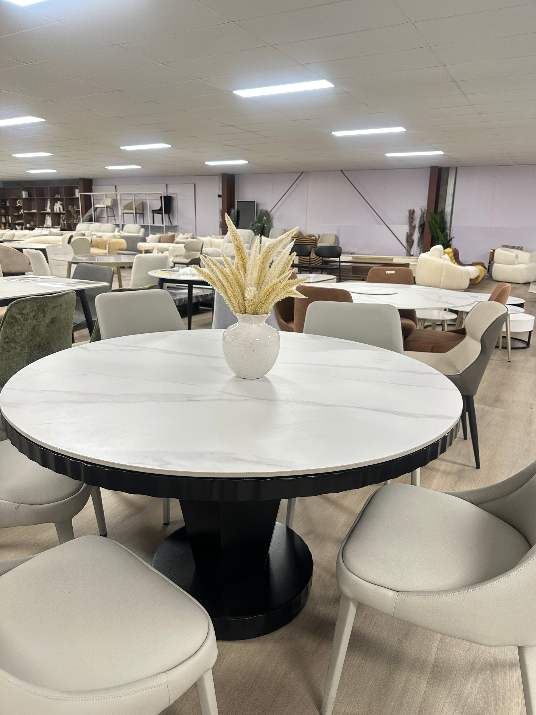 DT993 1.3m Wavy Edge Round Sintered Stone Dining Table