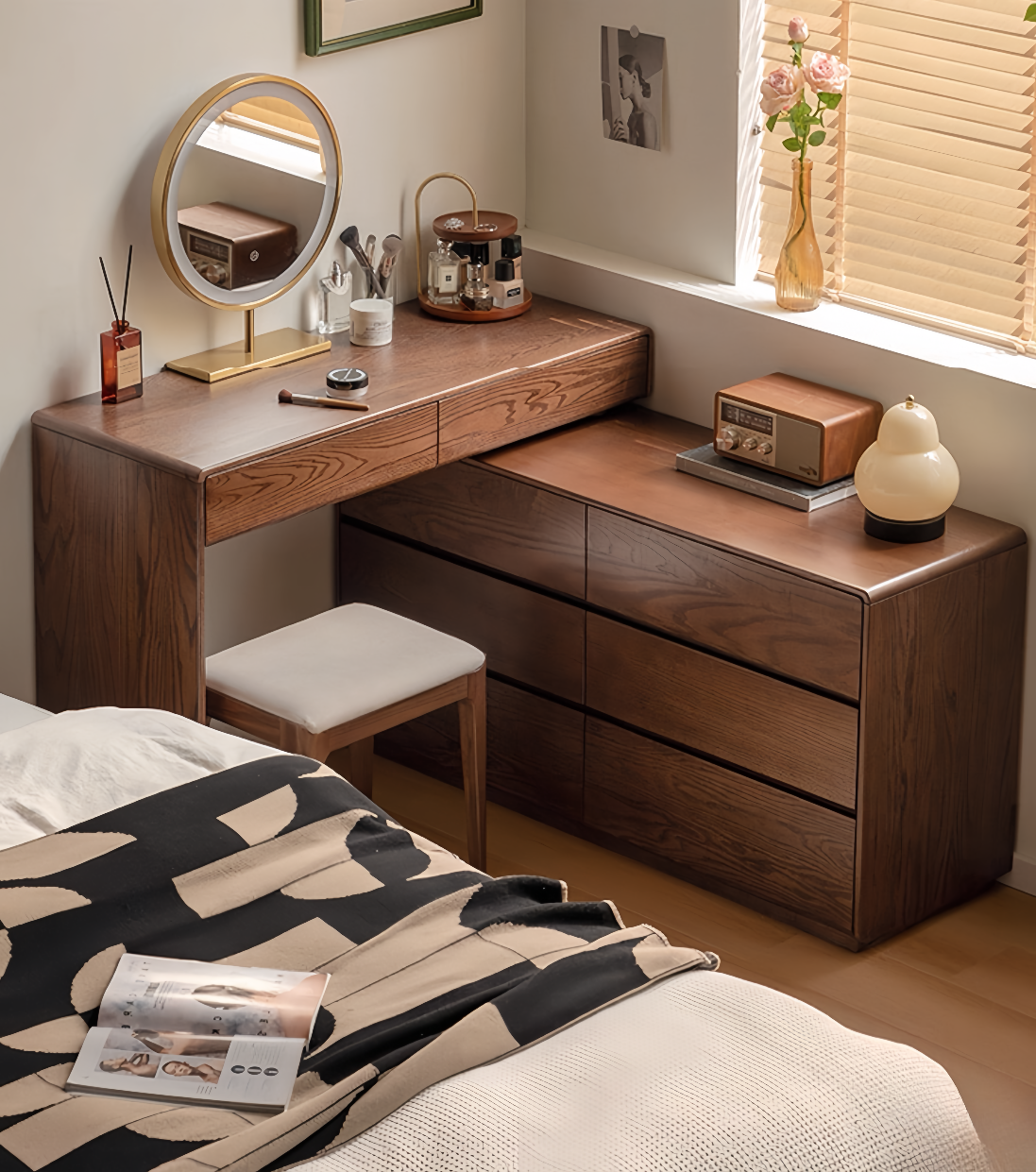 Solid wood chest of drawers with telescopic dressing table YS-052212