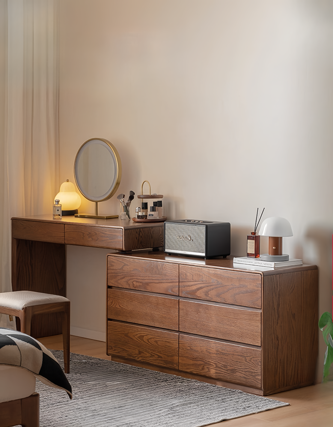 Solid wood chest of drawers with telescopic dressing table YS-052212